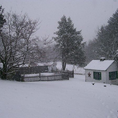 Mill Stone Bed And Breakfast Oley Exterior photo